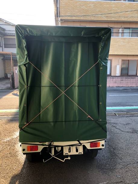 建物, グリーン, 座る, 小さい が含まれている画像

自動的に生成された説明