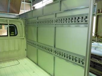 取りにこれる方。 軽トラ用、荷台アルミパネル 観音扉使用